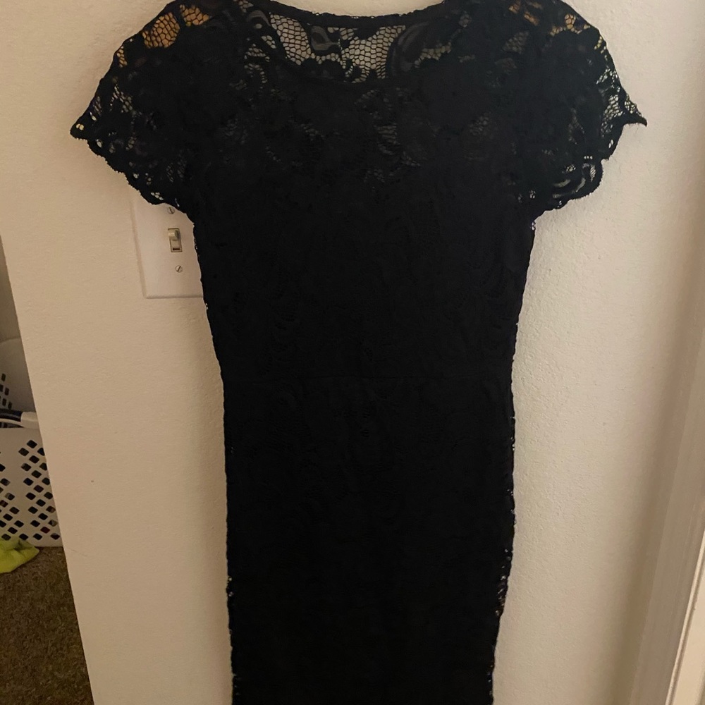 Black lace fitted dress
